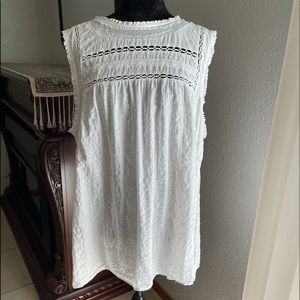 White Torrid Sleeveless Top Size 3